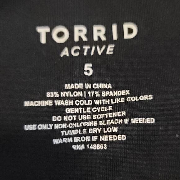 Torrid Athletic Hiking Yoga Walking Working Out Razor Back Black Sports Bra 5 - Picture 3 of 4